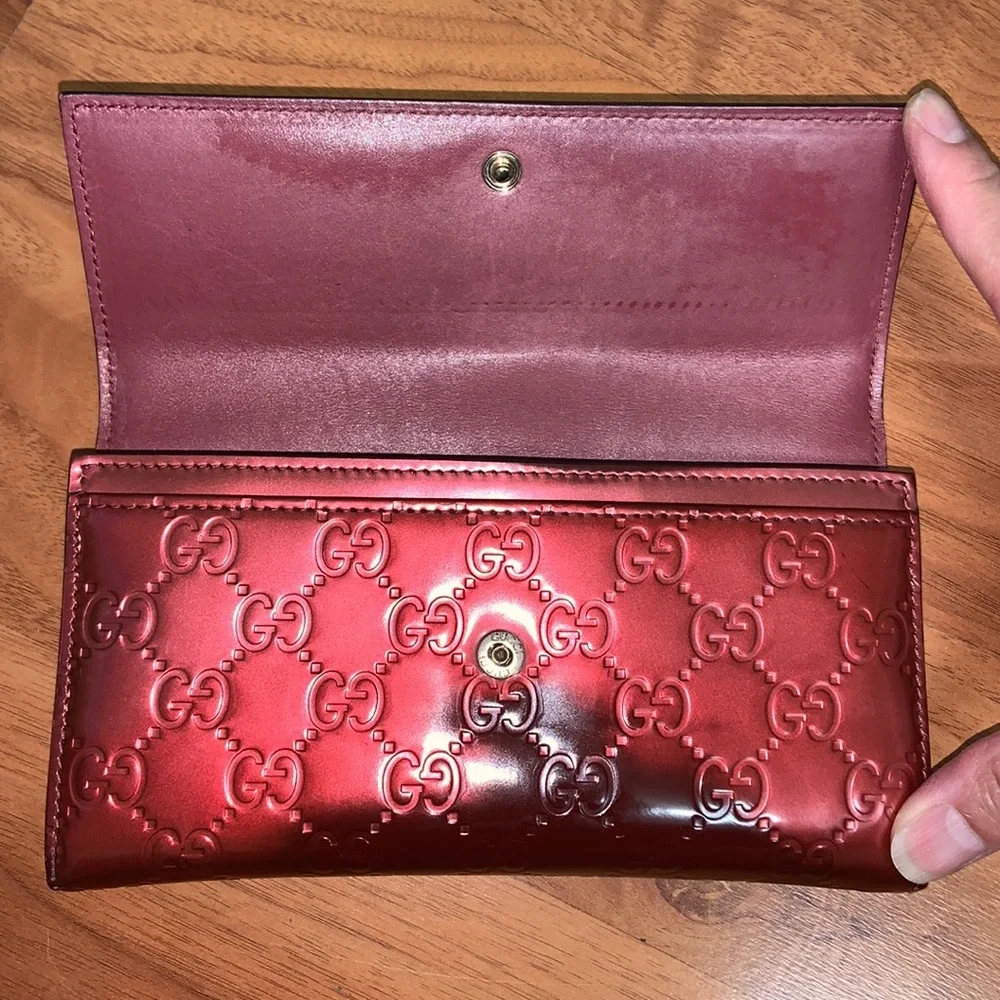 Authentic Gucci Patent Guccisima Heart Continental Flap Wallet (Bordeaux) - Picture 6 of 12